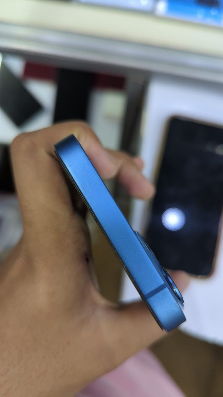 Apple iPhone 13 256GB in Blue — photo 2
