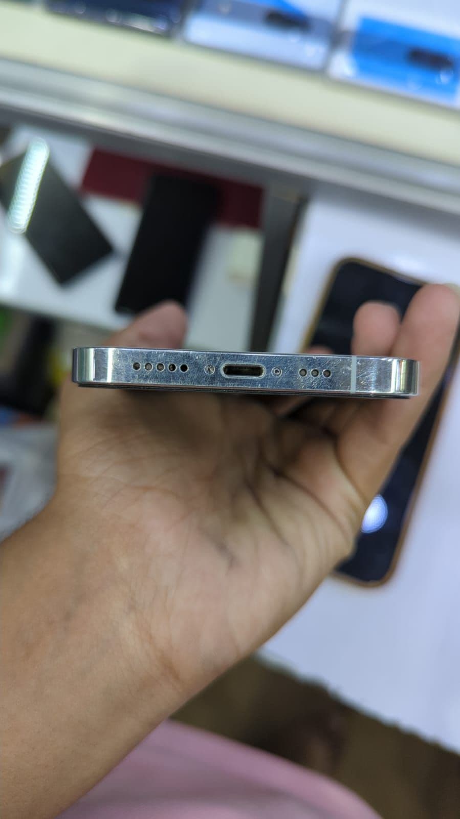 Apple iPhone 12 Pro 256GB in Silver — photo 4