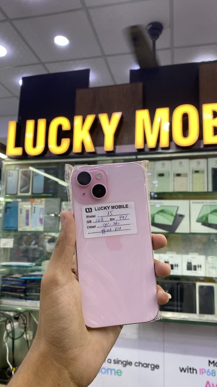 iPhone 15 · 128GB