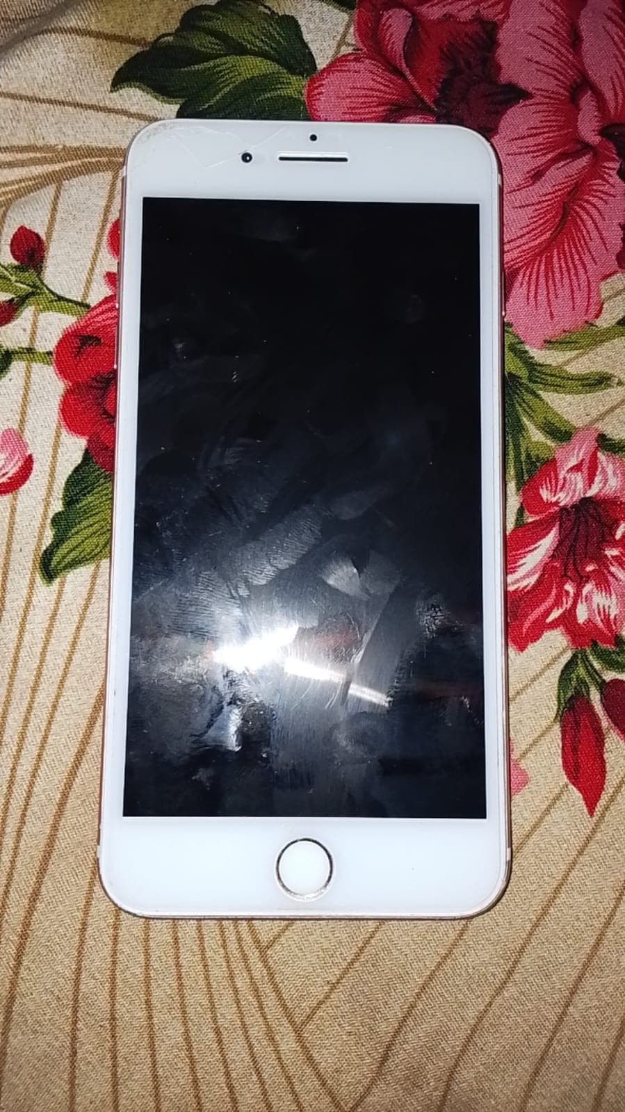 iPhone 7 Plus · 32GB