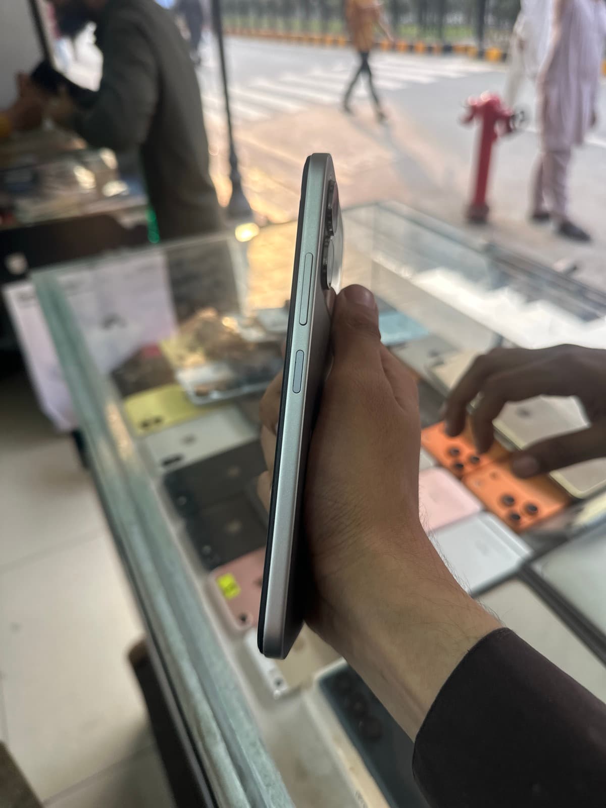 Infinix Smart 20 4GB / 128GB in Polaris Titanium — photo 2