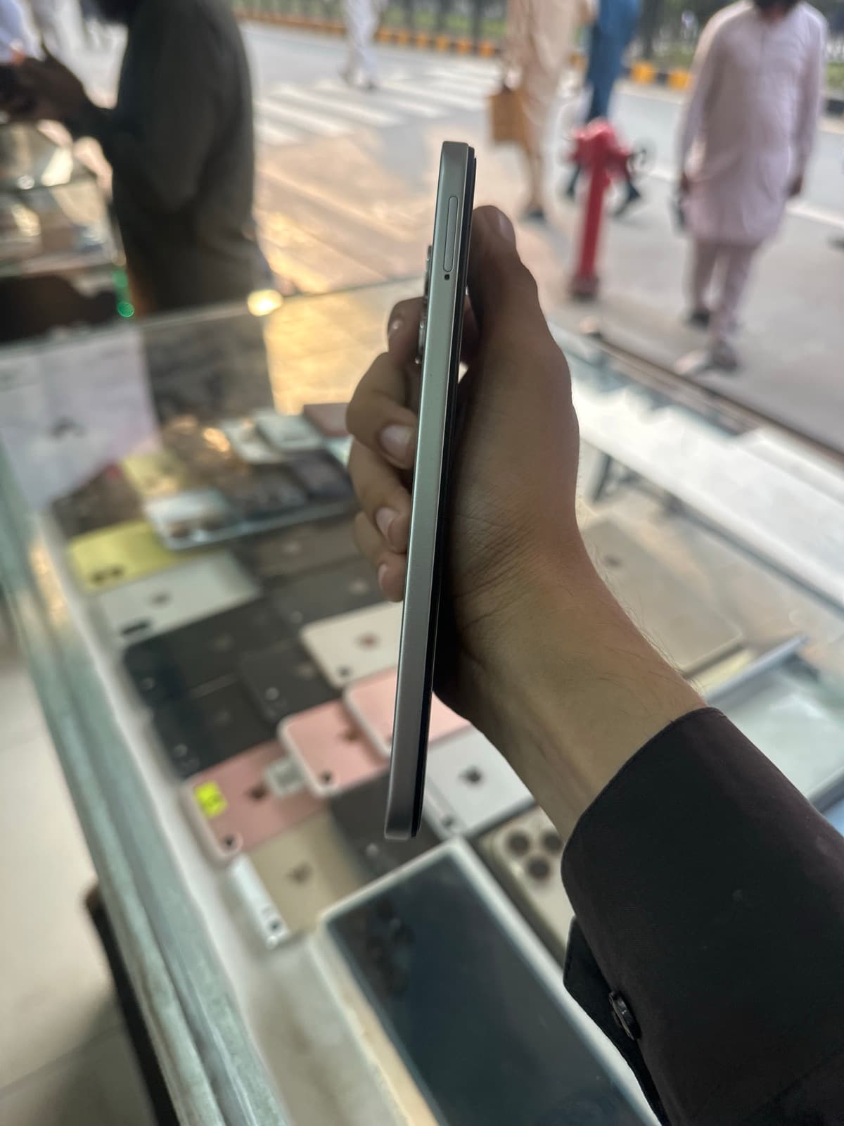 Infinix Smart 20 4GB / 128GB in Polaris Titanium — photo 3