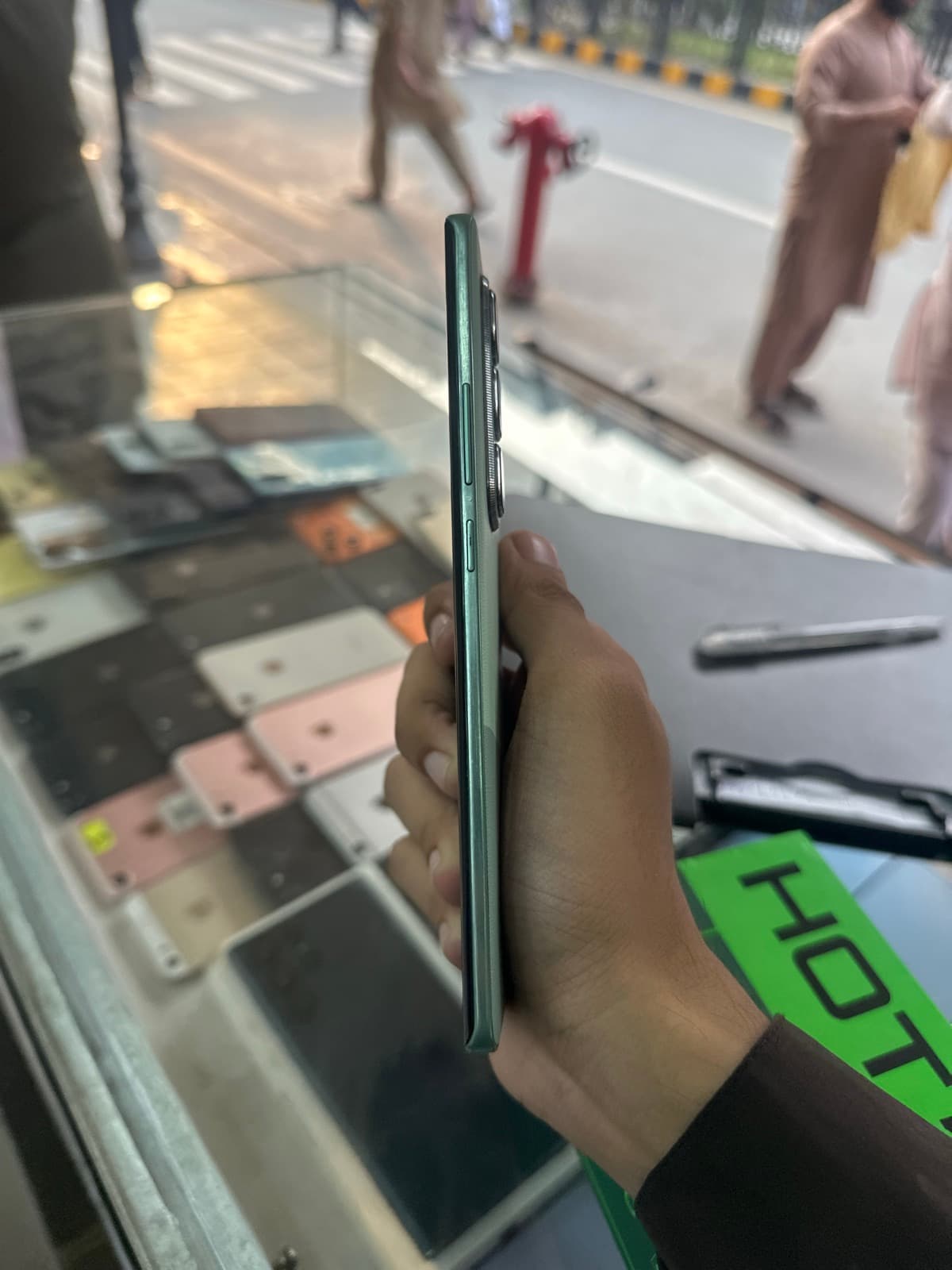 Infinix Hot 50 Pro+ 8GB / 256GB in Dreamy Purple — photo 2