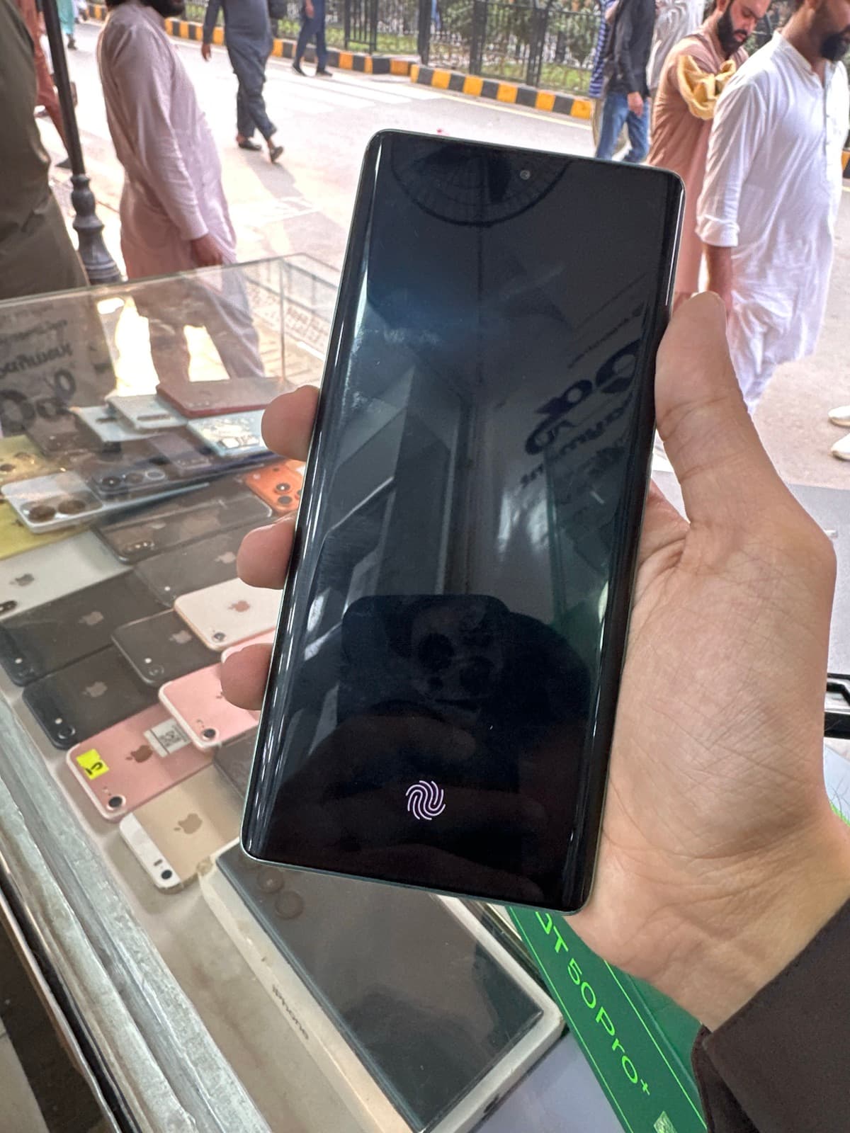 Infinix Hot 50 Pro+ 8GB / 256GB in Dreamy Purple — photo 3
