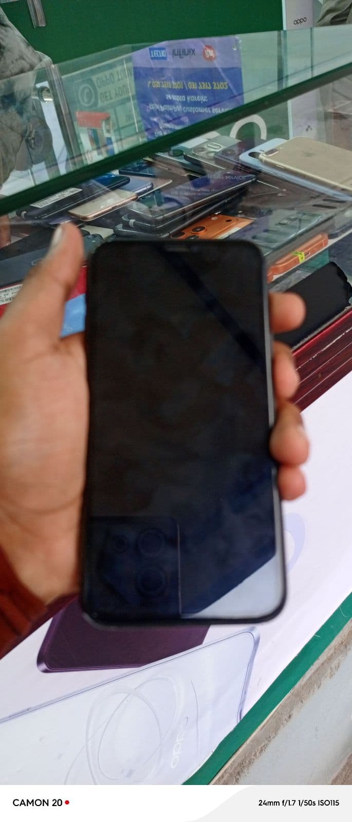 Apple iPhone 11 Pro 256GB in Space Gray — photo 2