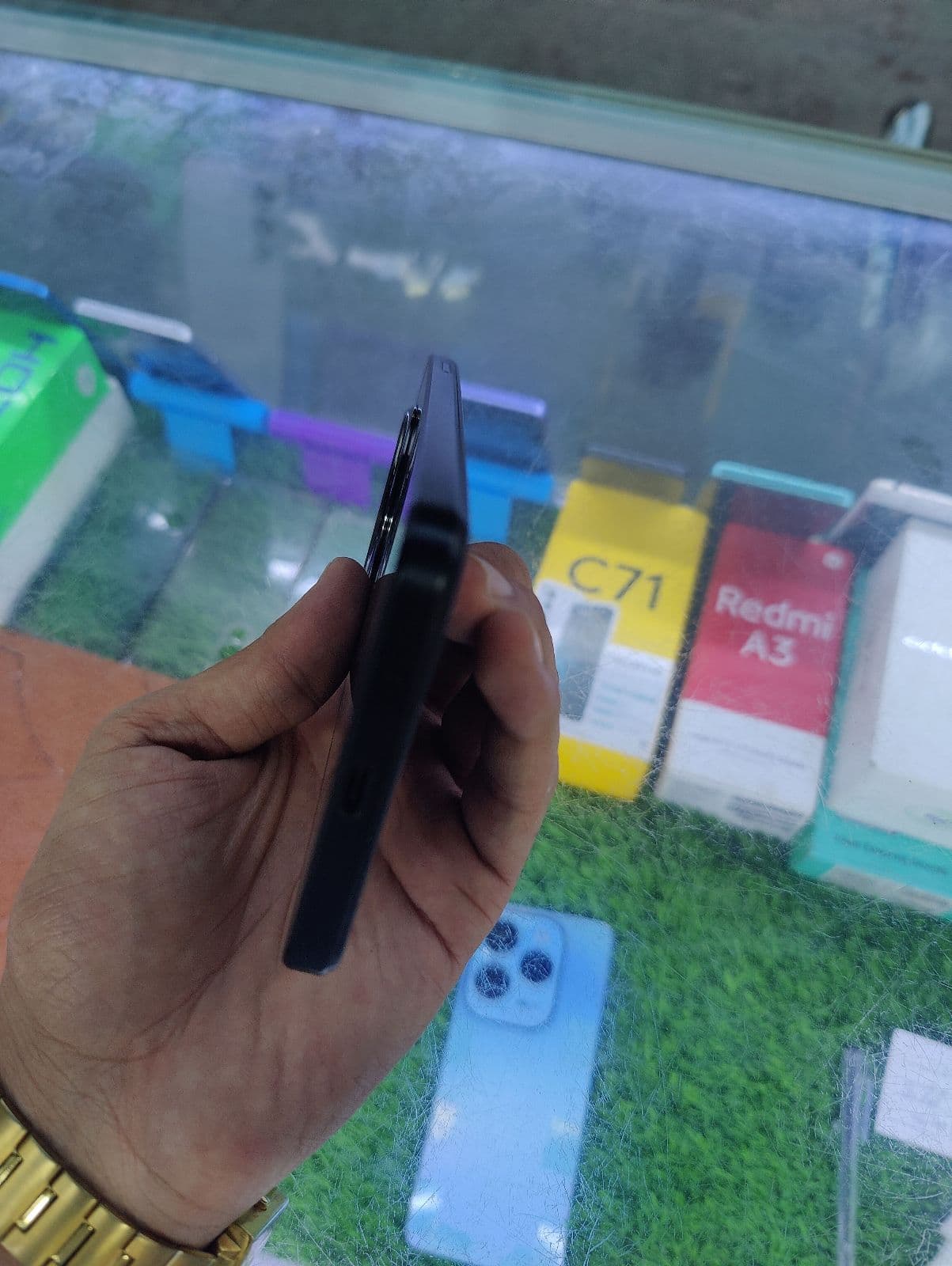 Xiaomi Redmi A3 4GB / 128GB in Midnight Black — photo 4