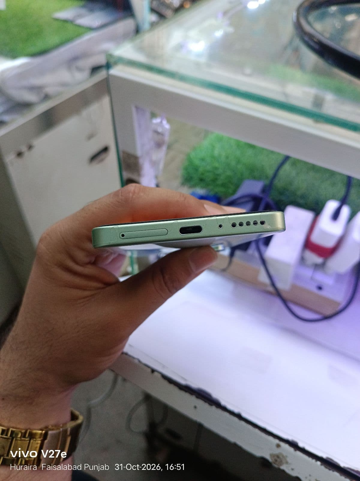 Xiaomi Redmi Note 13 8GB / 256GB in Mint Green — photo 4