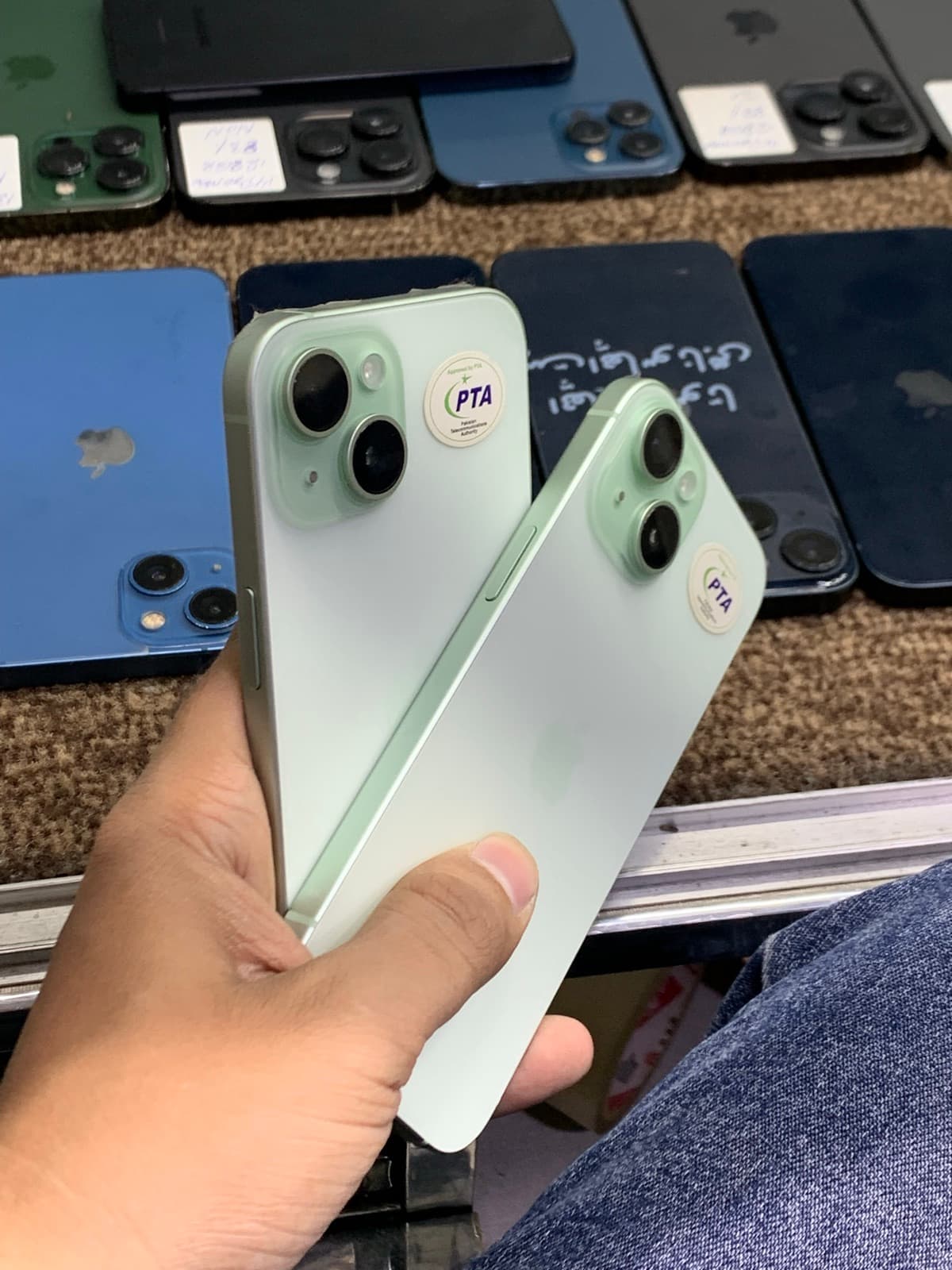 Apple iPhone 15 128GB in Green — photo 2