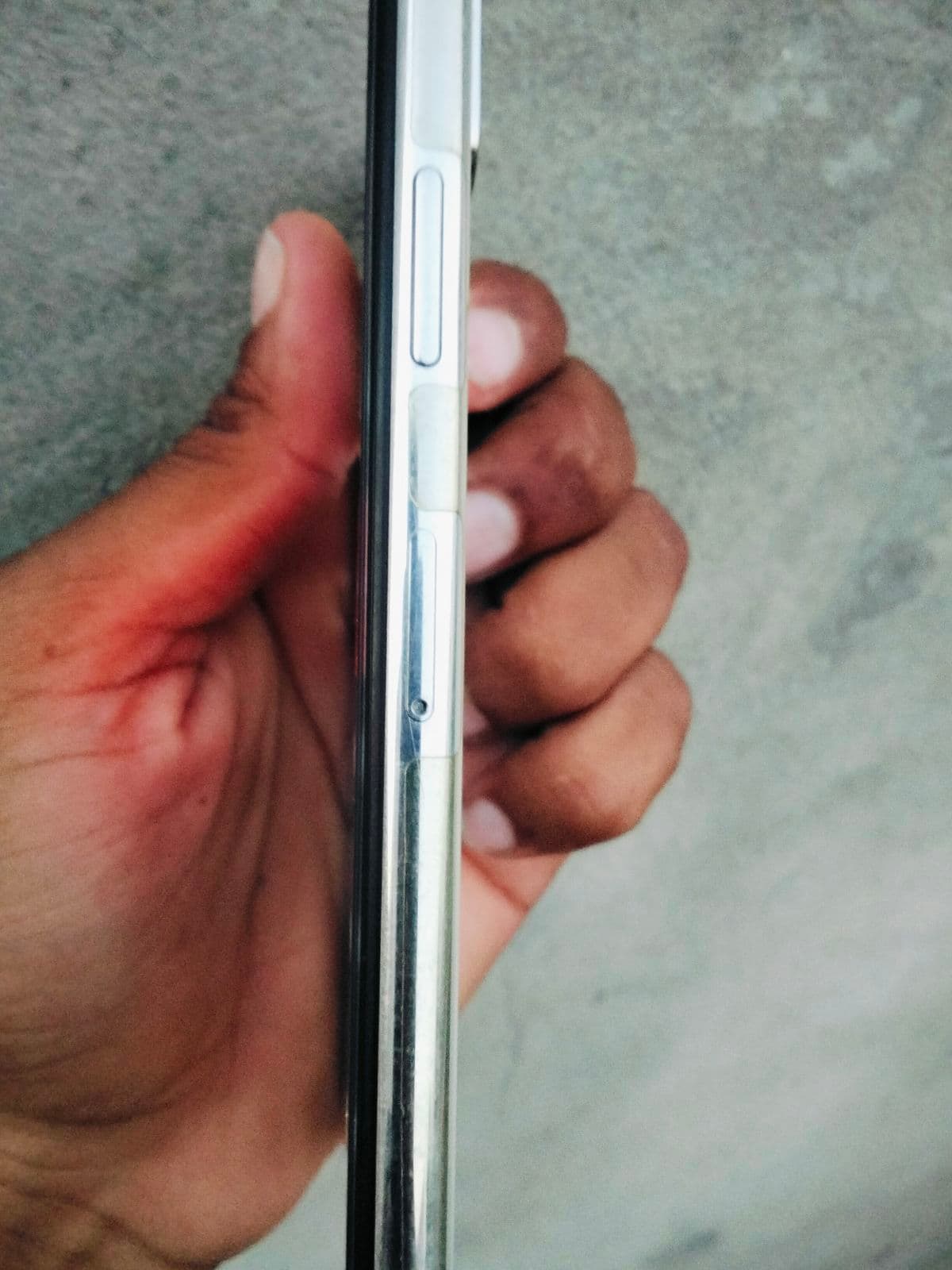 Apple iPhone X 64GB in Silver — photo 3