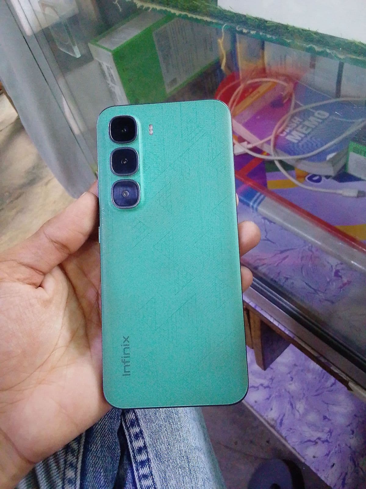 Infinix Hot 60 Pro+ · 8GB / 256GB