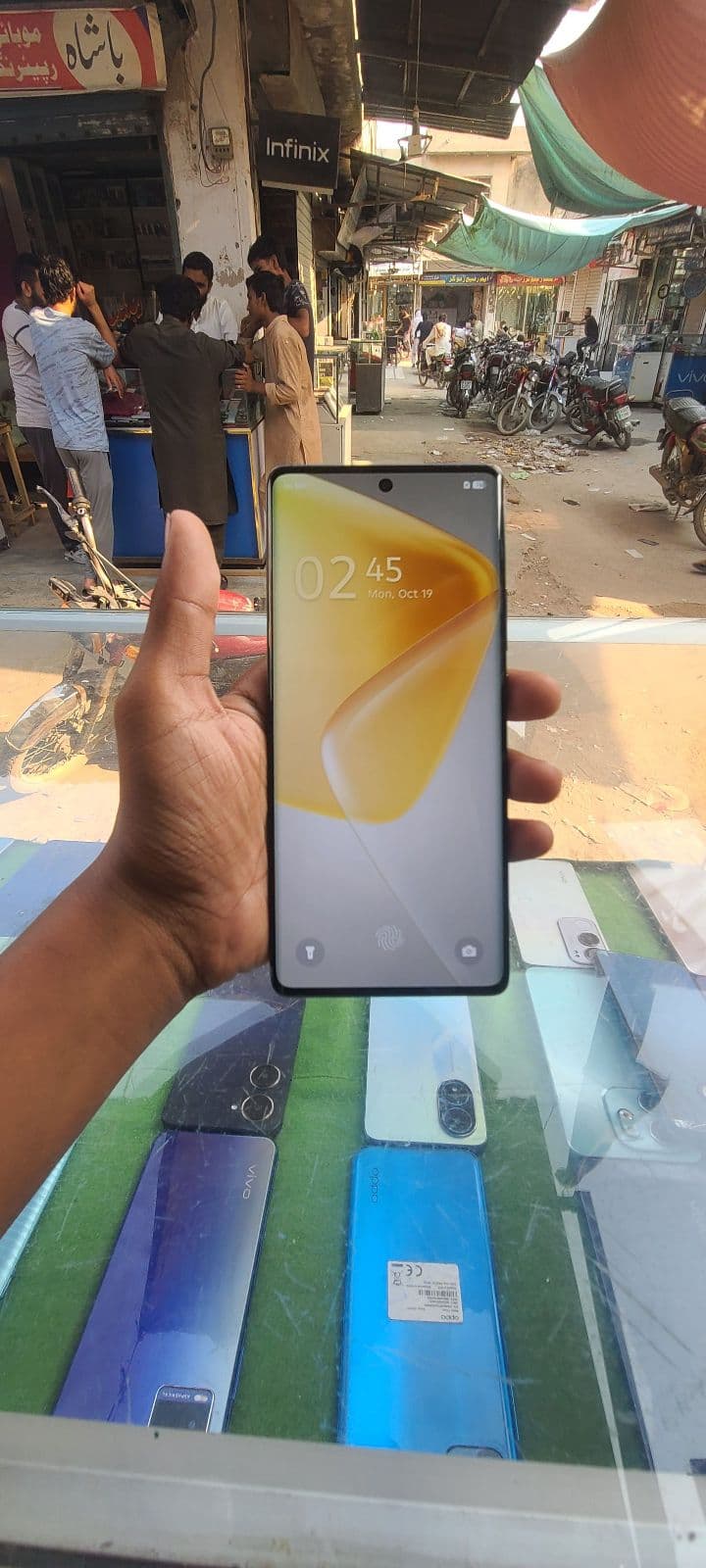 Infinix Hot 50 Pro+ 8GB / 256GB in Titanium Grey — photo 2