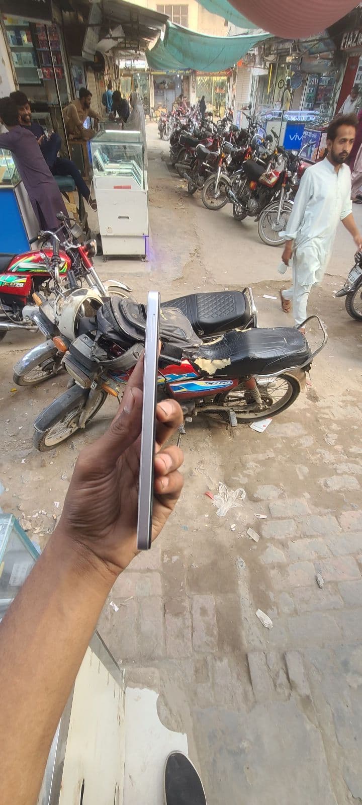 Vivo Y19s 6GB / 128GB in White — photo 5