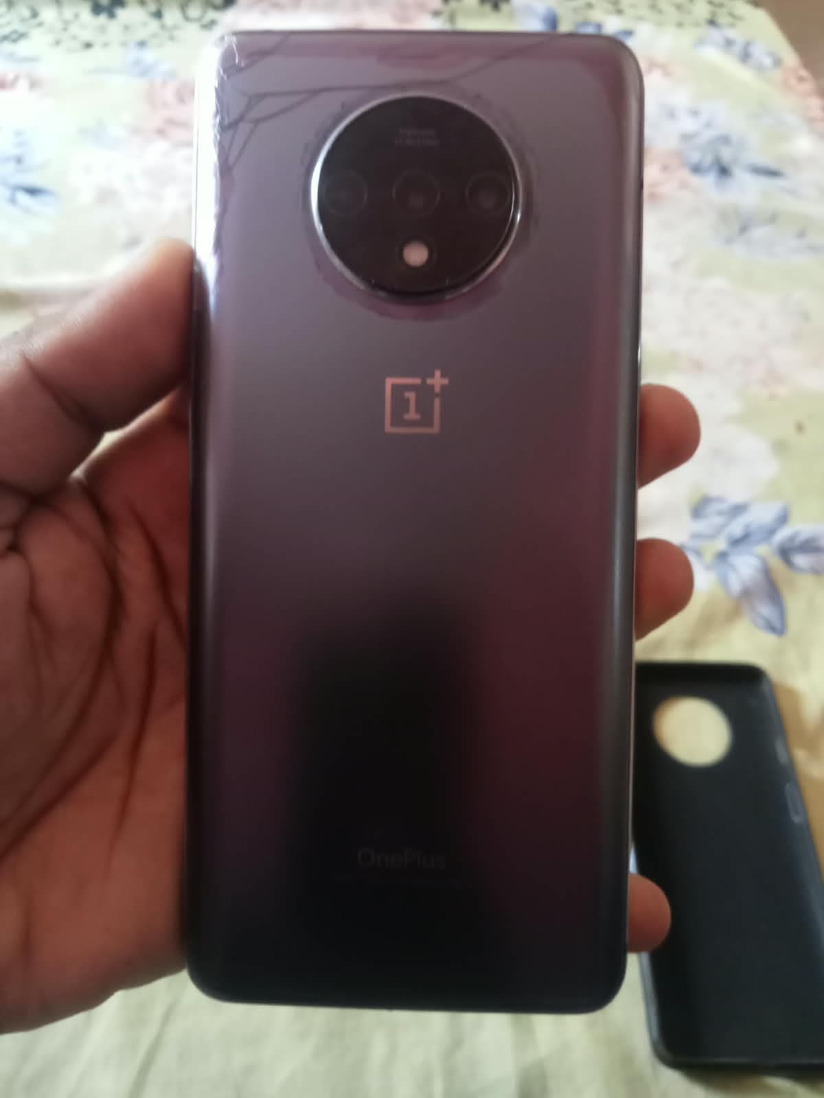 OnePlus 7T 8GB / 128GB in Frosted Silver — photo 2