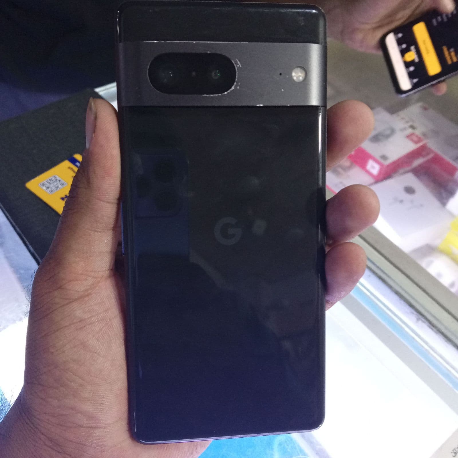 Google Pixel 7 8GB / 128GB in Obsidian — photo 2