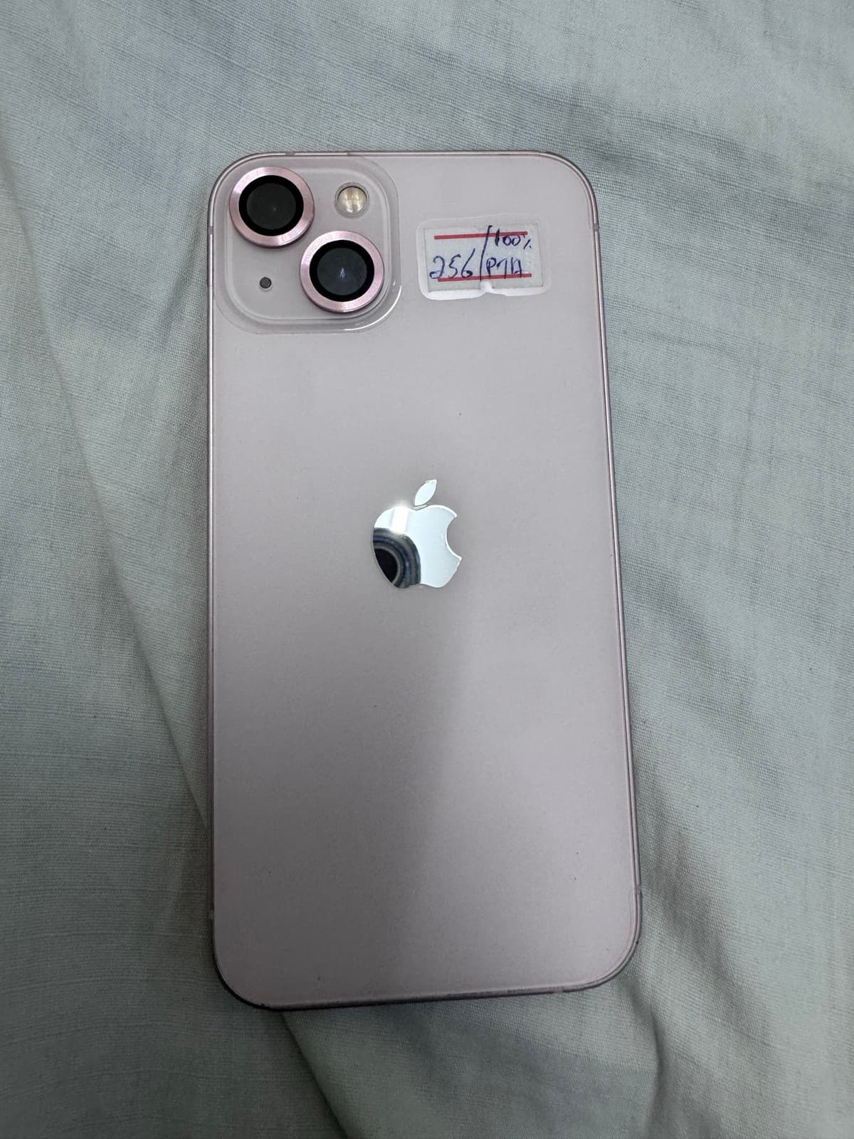 Apple iPhone 13 256GB in Pink — photo 4