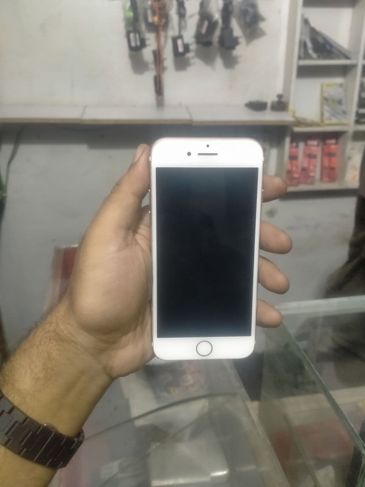 Apple iPhone 7 32GB in Rose Gold — photo 2