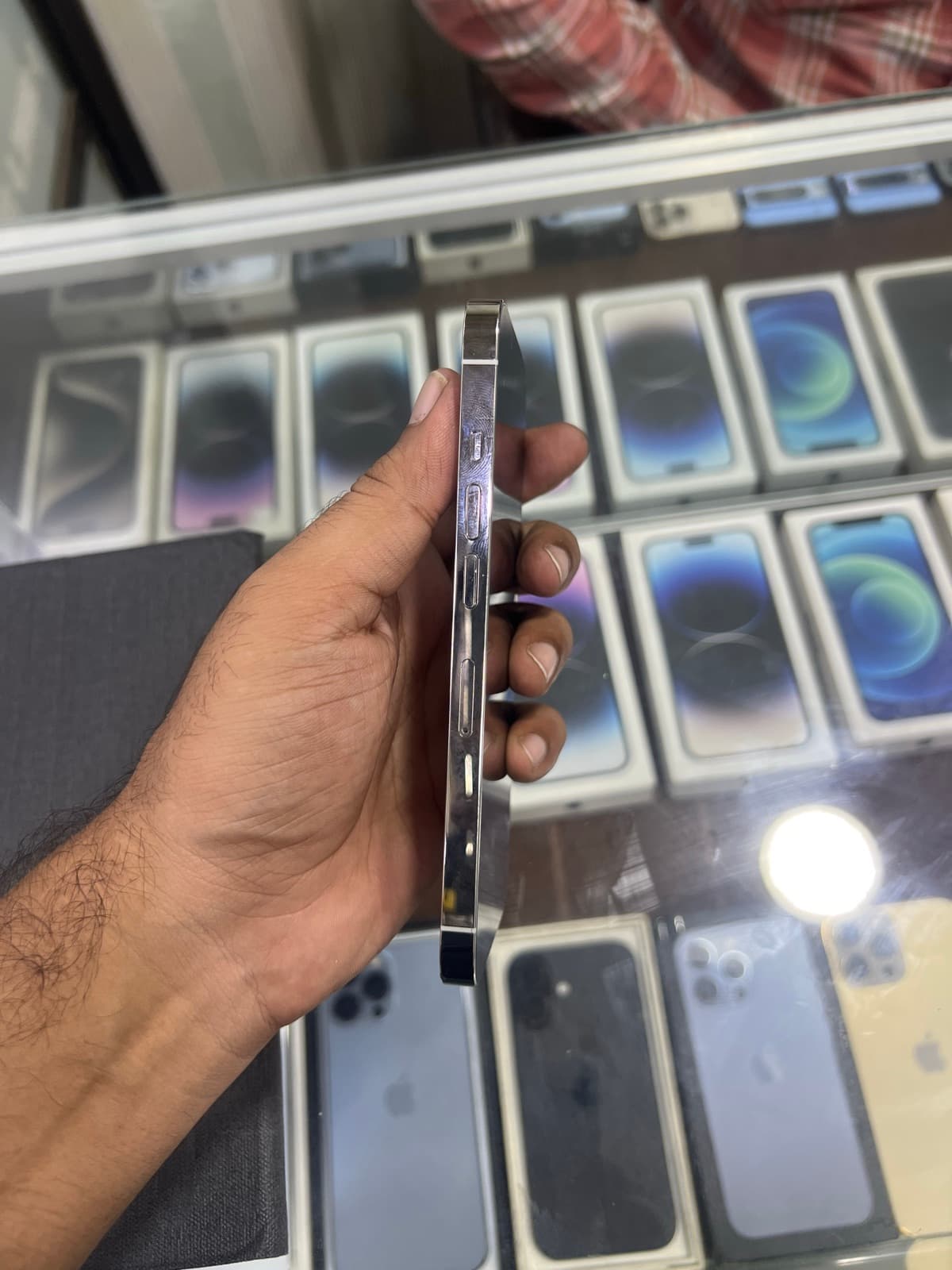 Apple iPhone 13 Pro 256GB in Silver — photo 3