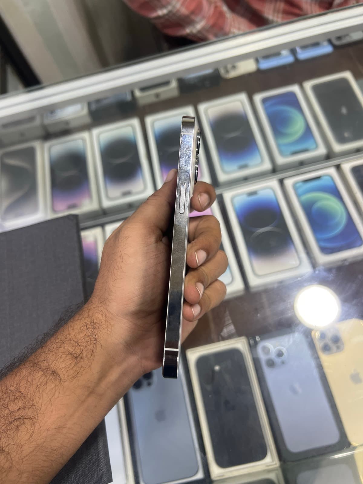 Apple iPhone 13 Pro 256GB in Silver — photo 4
