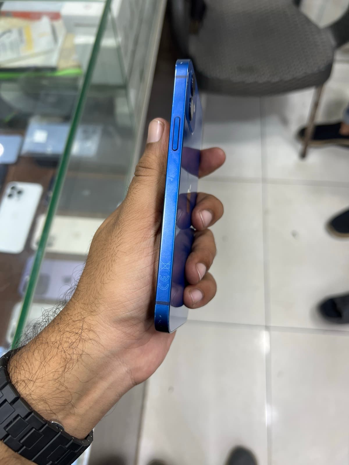 Apple iPhone 12 128GB in Blue — photo 2