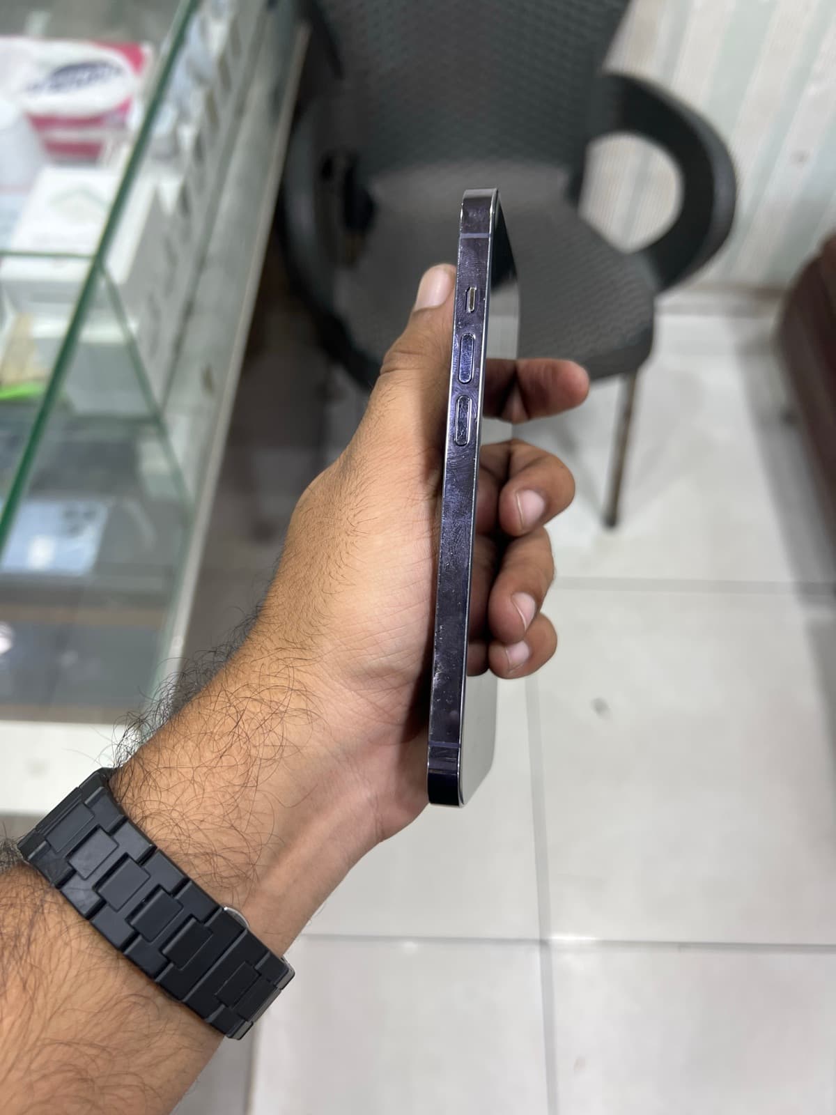 Apple iPhone 14 Pro 128GB in Deep Purple — photo 3