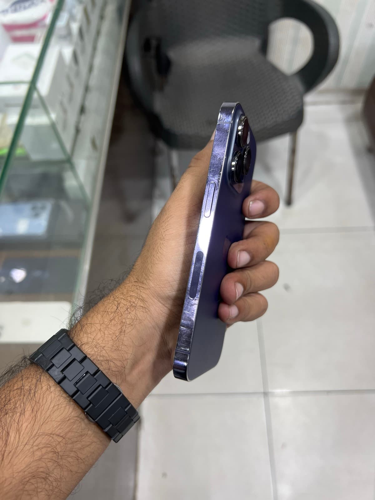 Apple iPhone 14 Pro 128GB in Deep Purple — photo 4