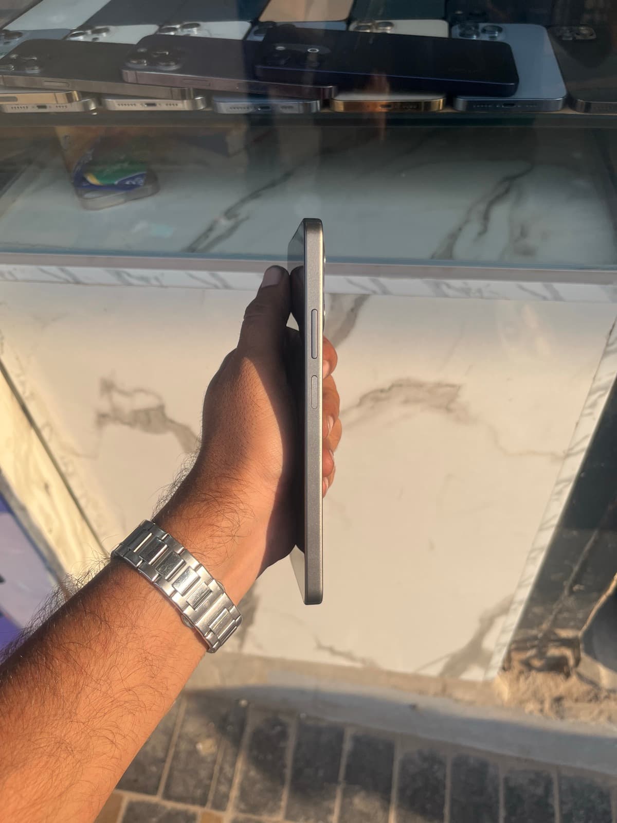 Oppo A5 Pro 8GB / 256GB in Mocha Brown — photo 4