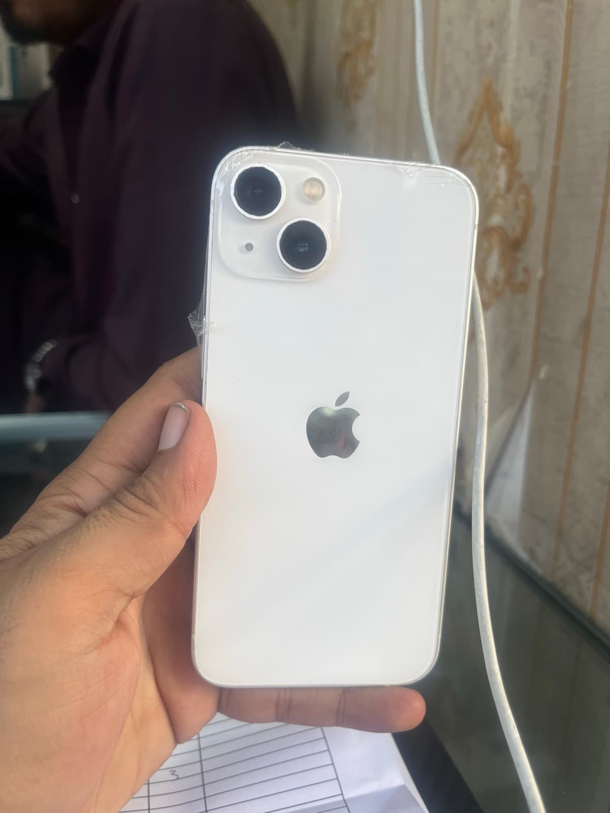 Apple iPhone 13 128GB in Starlight — photo 1