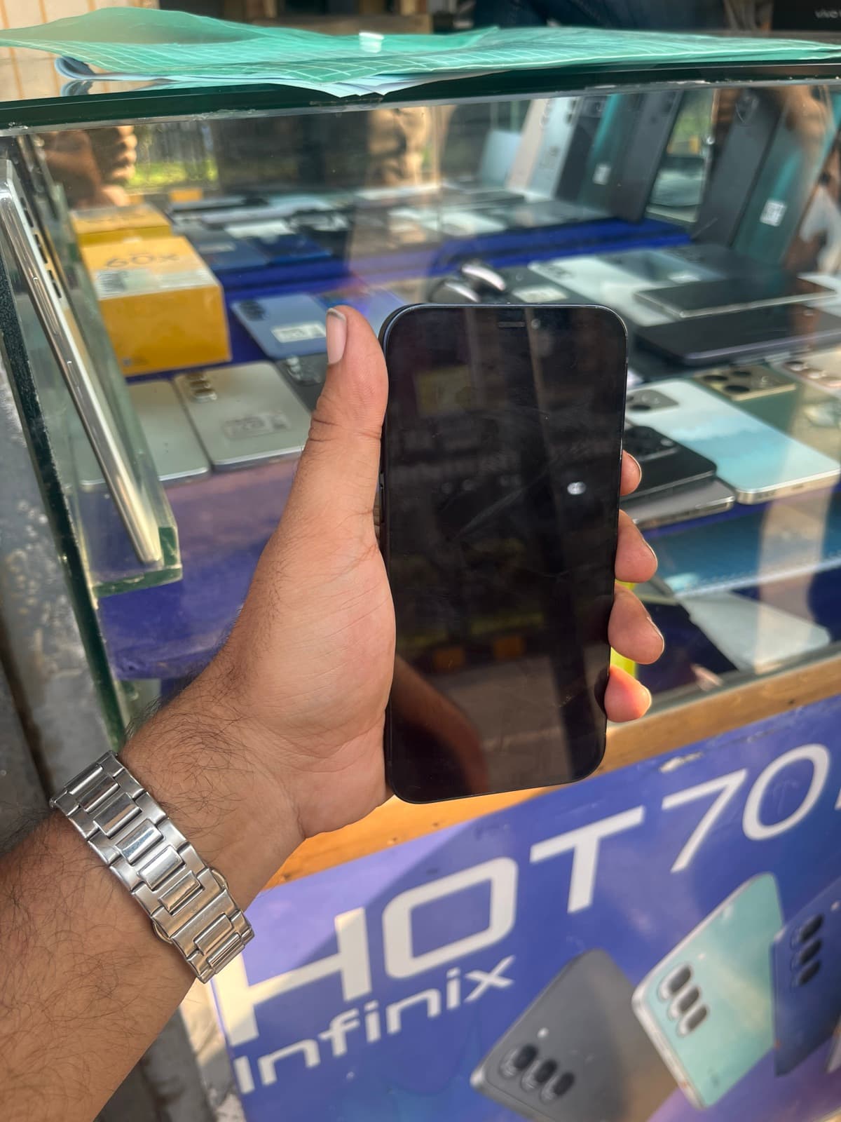Apple iPhone 12 128GB in Blue — photo 2