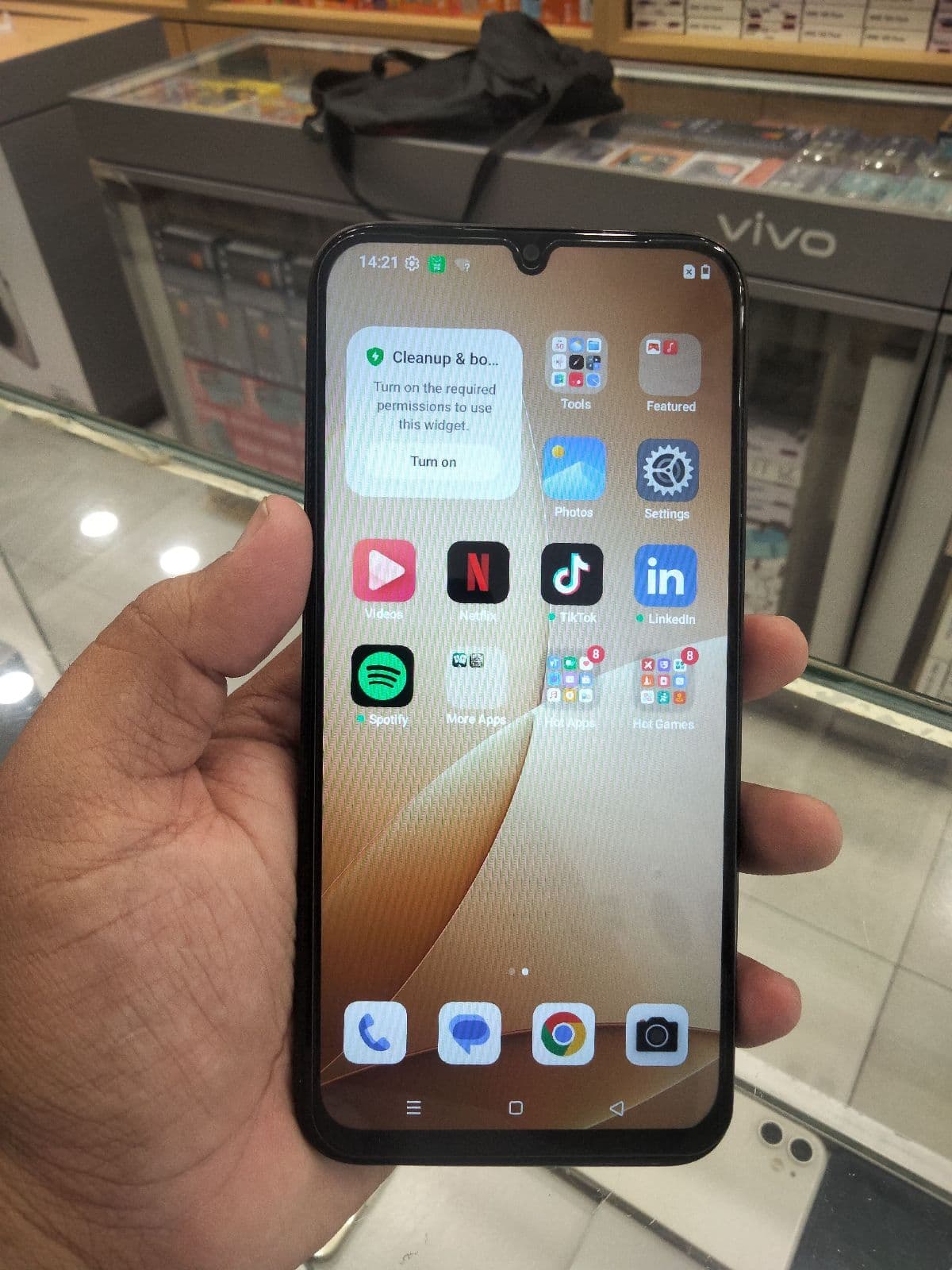 Oppo A6c 4GB / 64GB in Stone Brown — photo 2