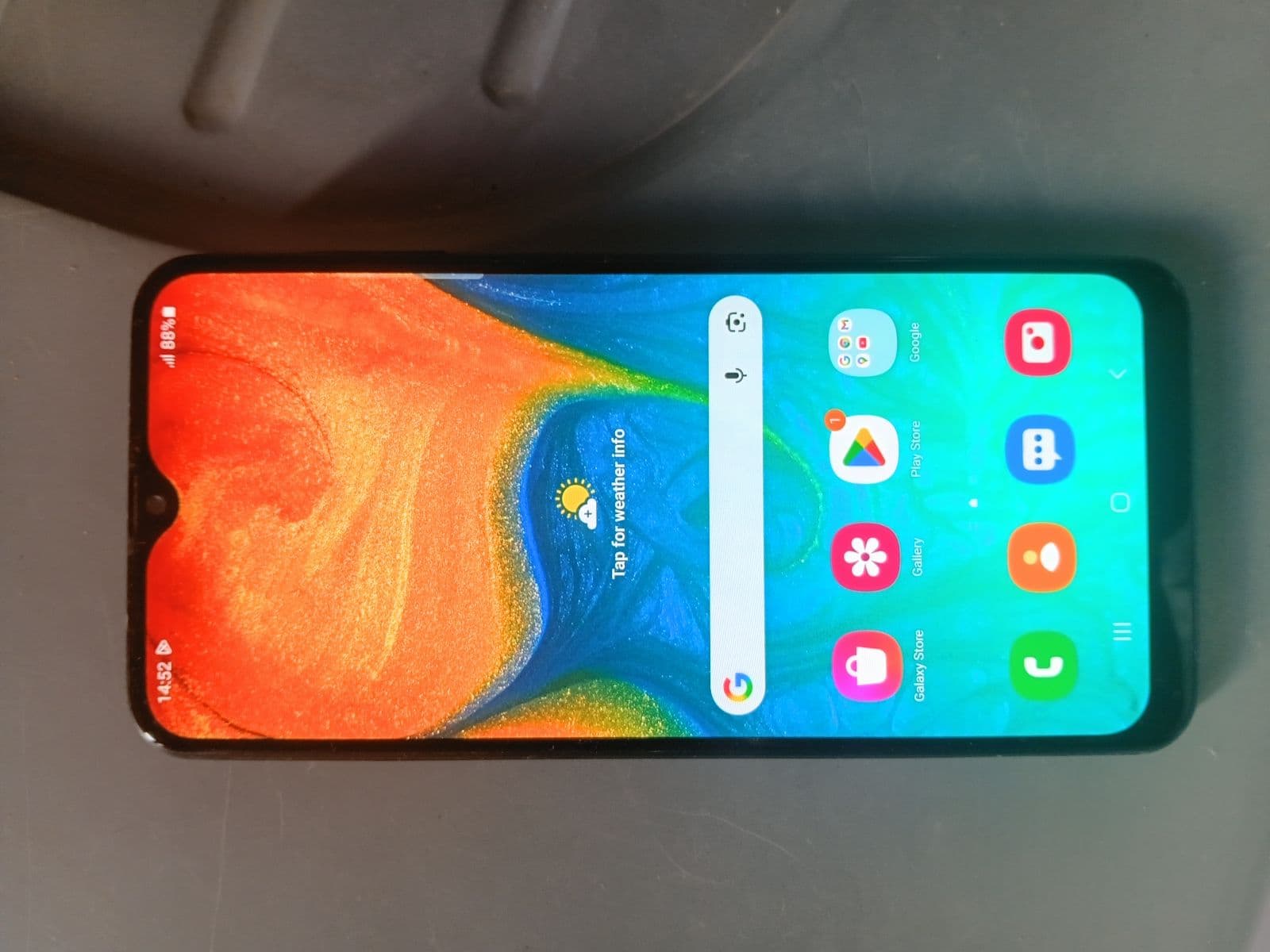 Samsung Galaxy A30 4GB / 64GB in Black — photo 2