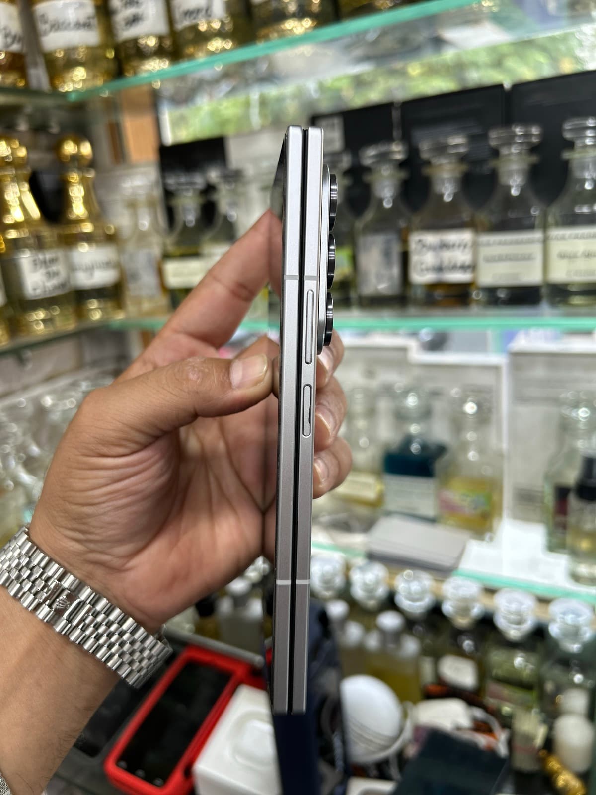 Samsung Galaxy Z Fold7 12GB / 512GB in Silver Shadow — photo 1
