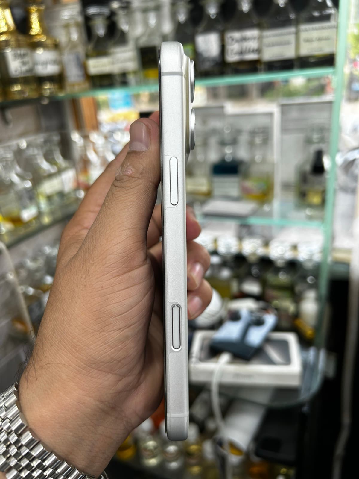 Apple iPhone 17 Pro Max 512GB in Silver — photo 2