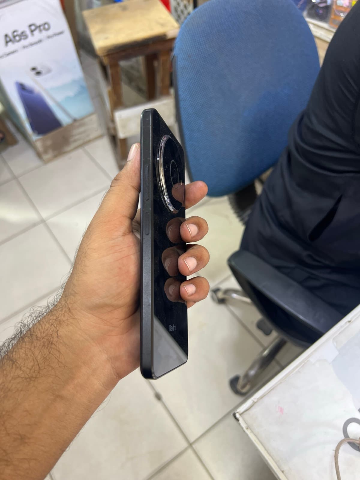 Xiaomi Redmi A3 4GB / 128GB in Midnight Black — photo 4