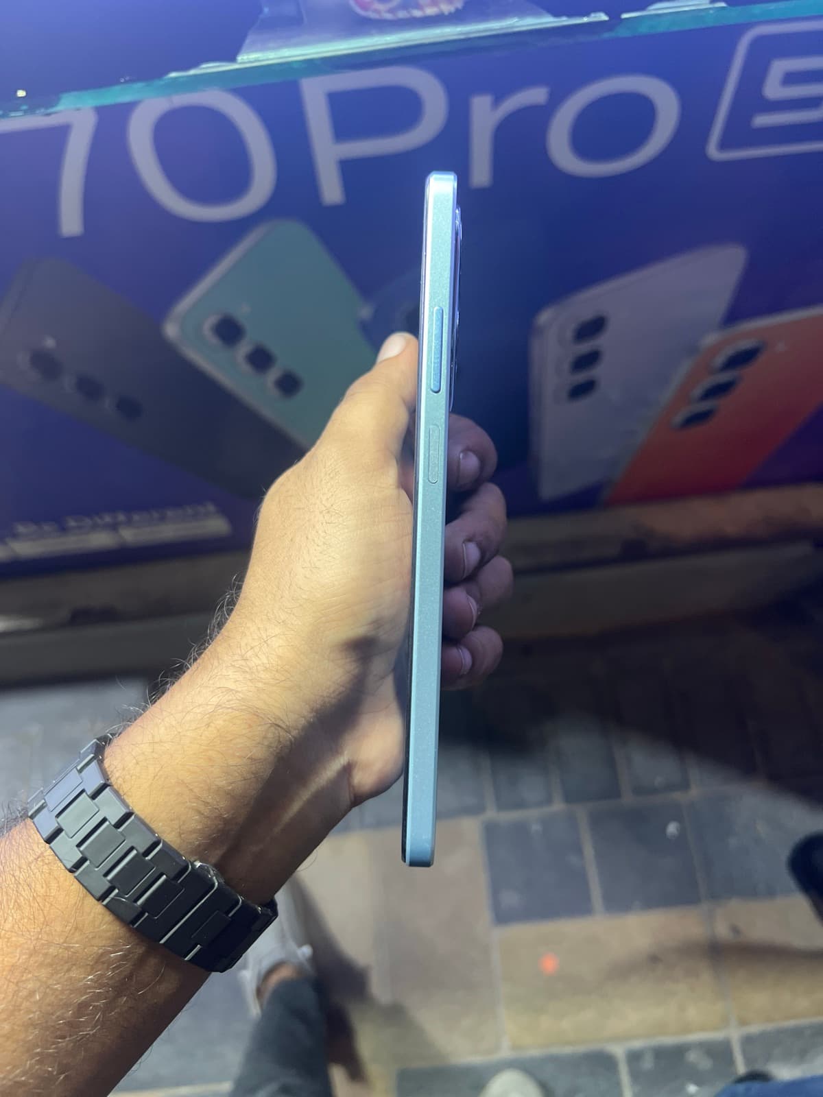 Oppo A3x 4GB / 128GB in Ocean Blue — photo 4