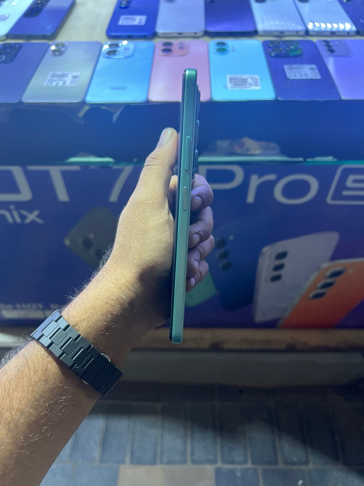 Infinix Hot 50 8GB / 128GB in Sky Blue — photo 3