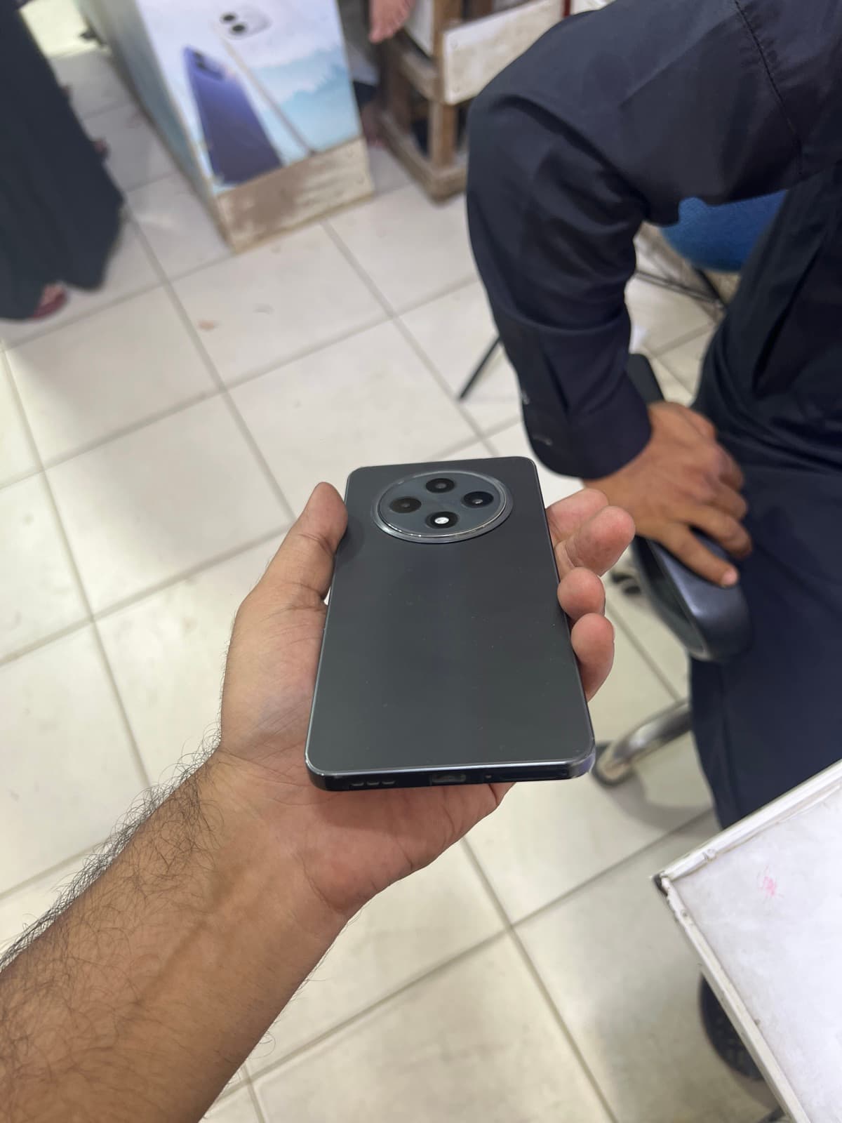 Oppo Reno 12 F 4G 8GB / 256GB in Black — photo 5