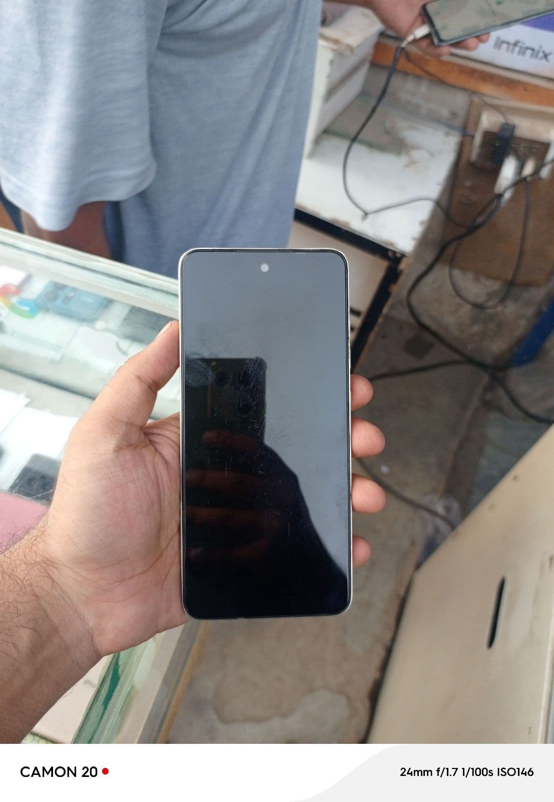 Tecno Spark 20C 4GB / 128GB in Magic Skin 2.0 Green — photo 2