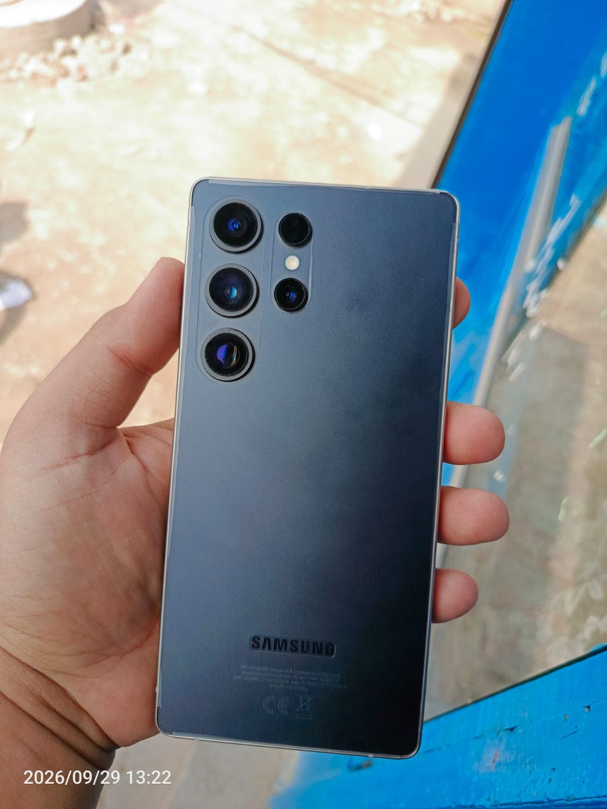 Galaxy S25 Ultra · 12GB / 256GB