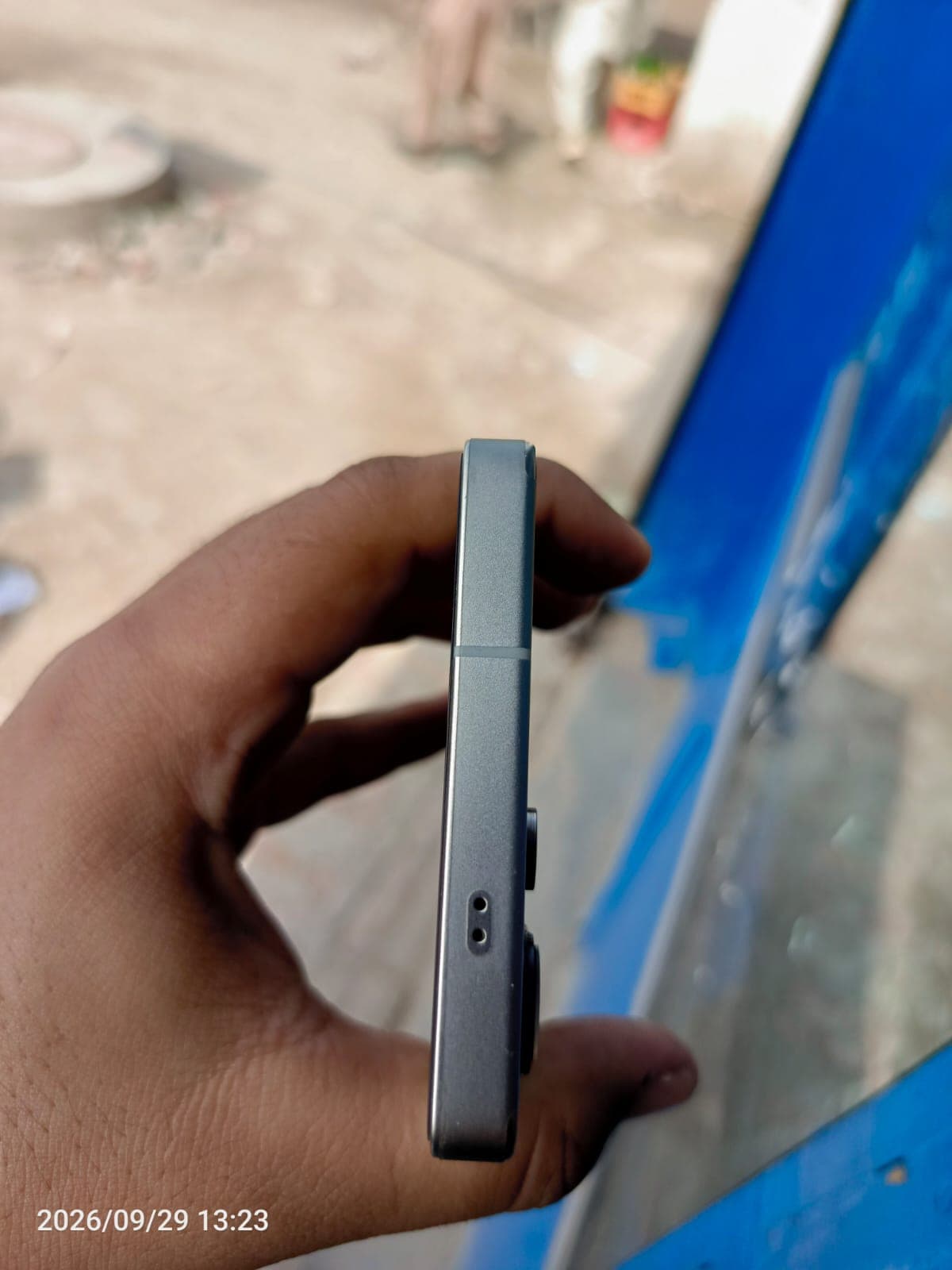 Samsung Galaxy S25 Ultra 12GB / 256GB in Titanium Silverblue — photo 4
